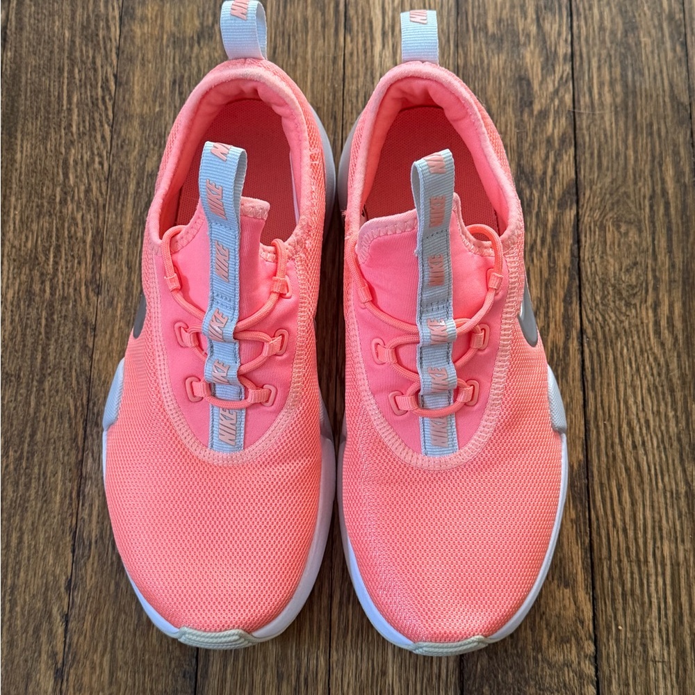 NIKE Ashin Modern Youth Size 5.5Y Pink Metallic Silver Running/Casual - Picture 1 of 6